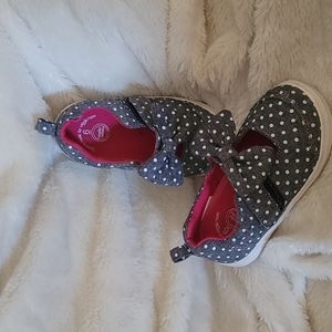 Size 6 toddler girl shoes